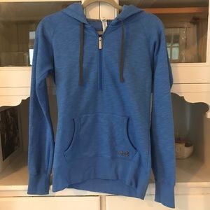Under Armour EUC cold gear half zip with pouch